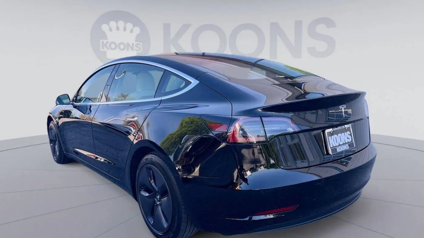 2019 Tesla Model 3 5YJ3E1EA8KF332164