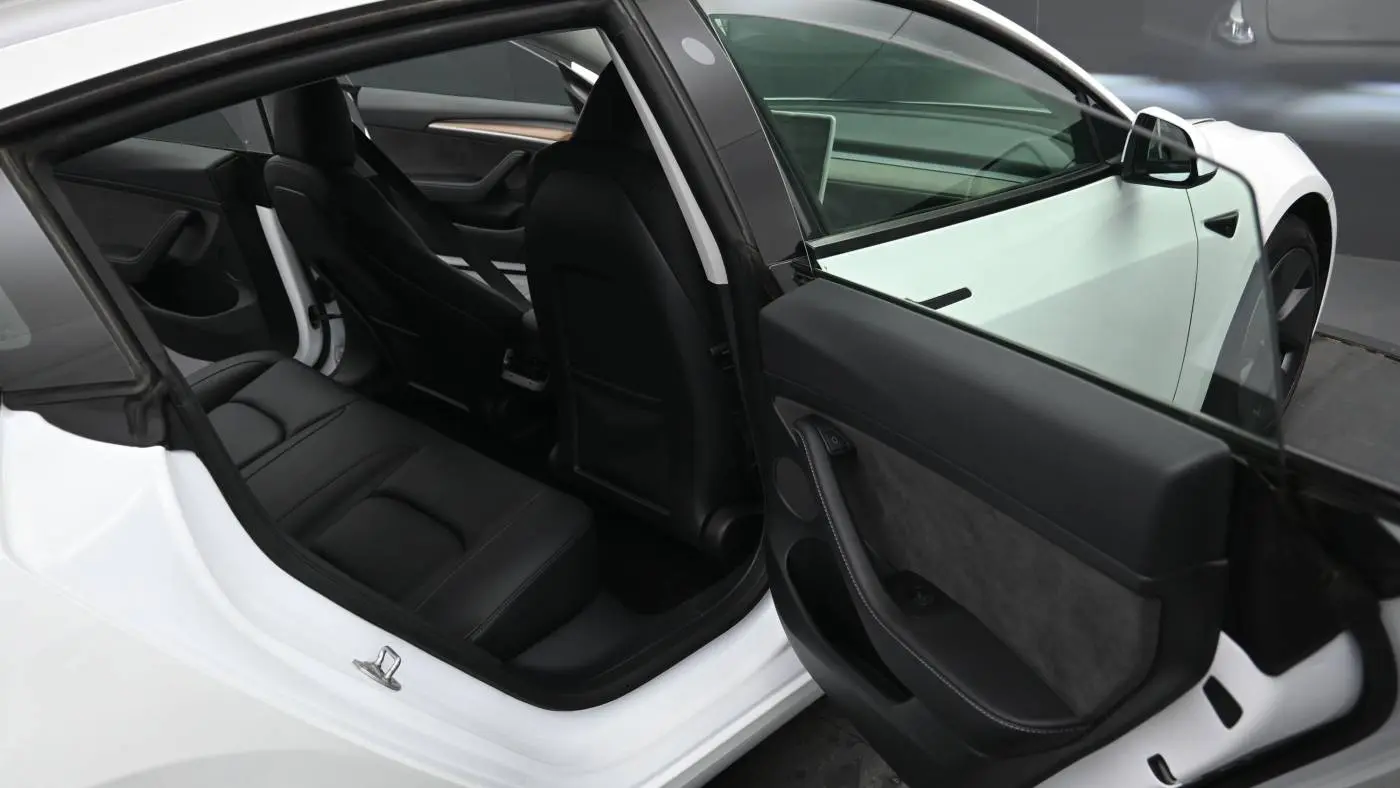 2023 Tesla Model 3 5YJ3E1EA7PF568411