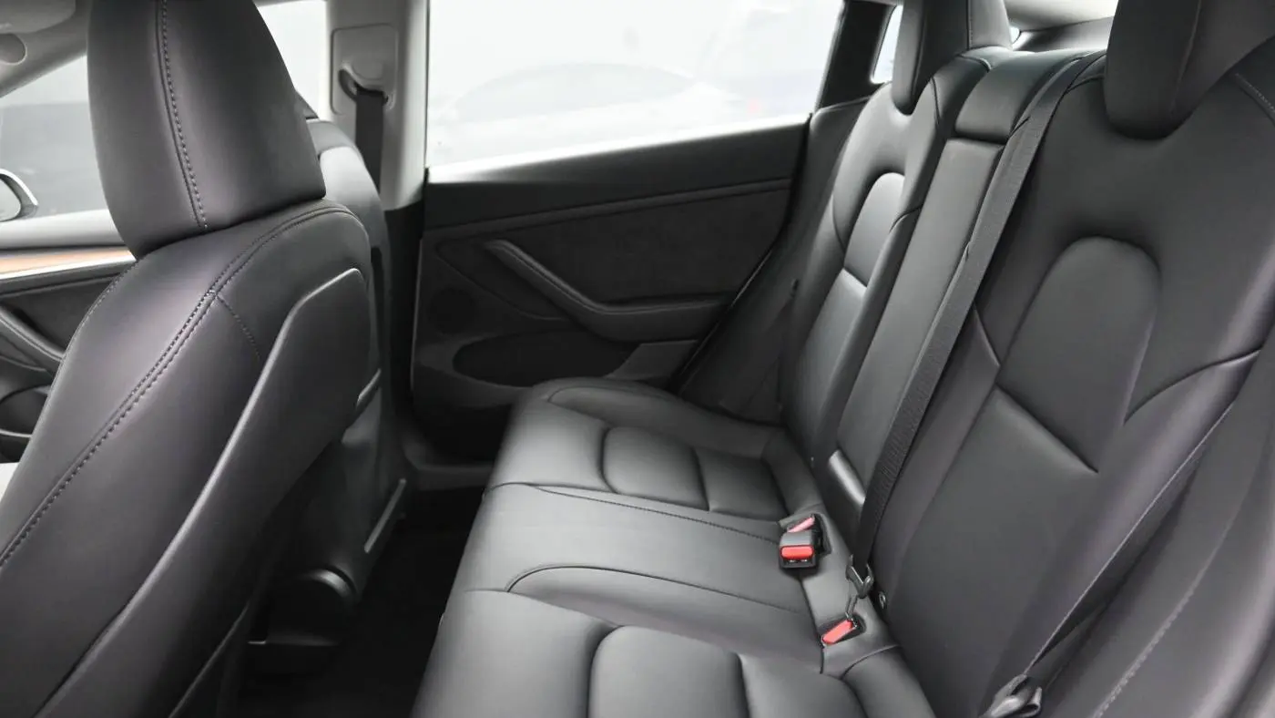 2023 Tesla Model 3 5YJ3E1EA7PF568411