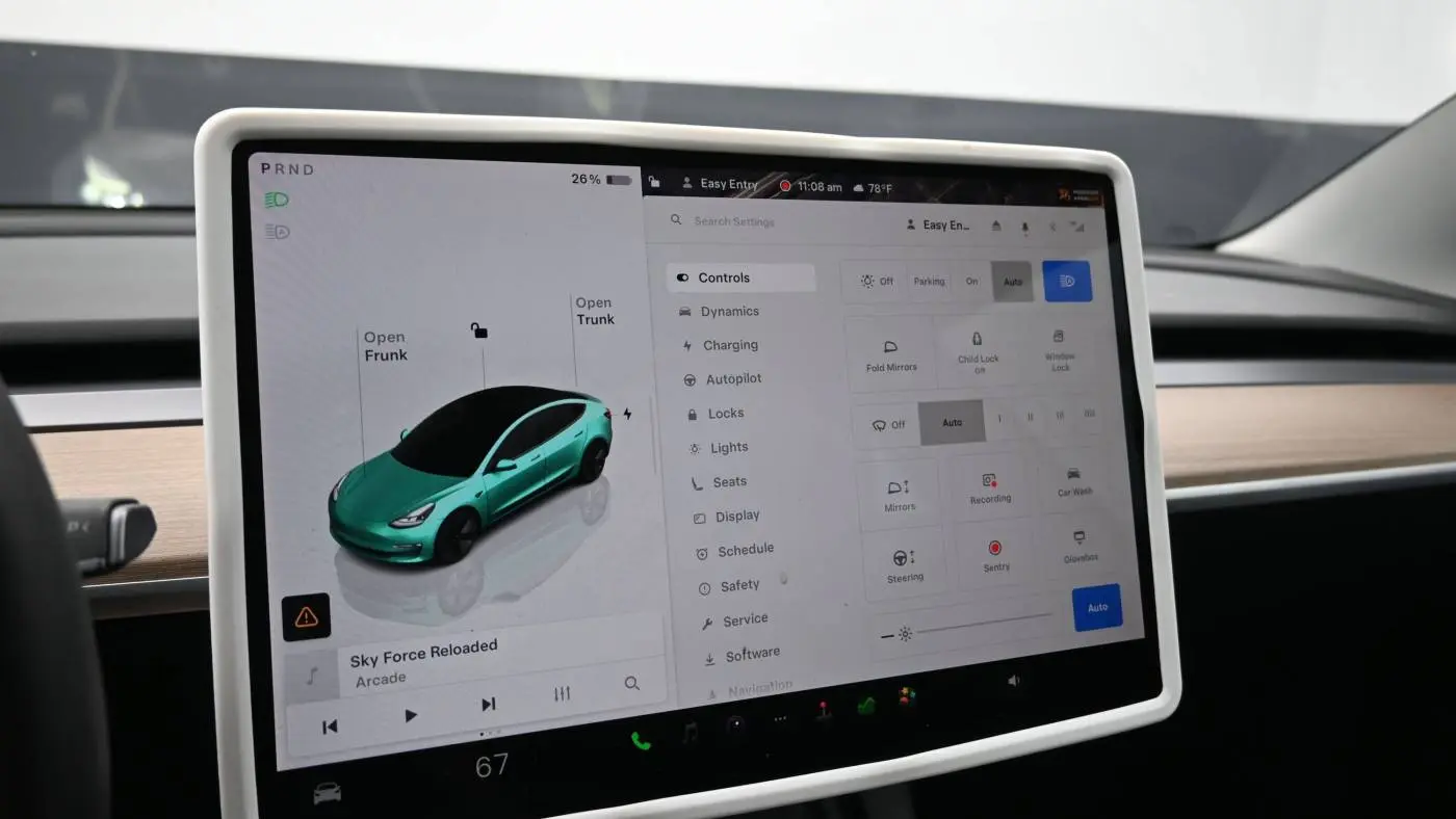 2023 Tesla Model 3 5YJ3E1EA7PF568411