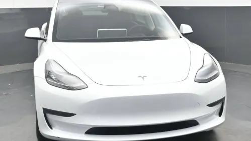 2023 Tesla Model 3 5YJ3E1EA7PF568411