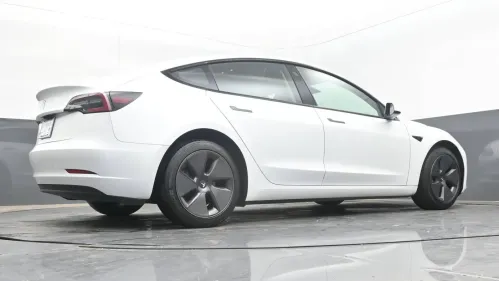 2023 Tesla Model 3 5YJ3E1EA7PF568411