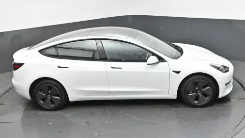 2023 Tesla Model 3 5YJ3E1EA7PF568411