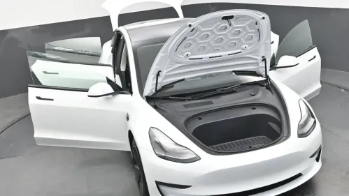 2023 Tesla Model 3 5YJ3E1EA7PF568411