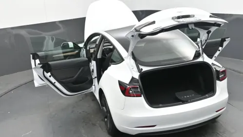 2023 Tesla Model 3 5YJ3E1EA7PF568411
