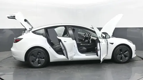2023 Tesla Model 3 5YJ3E1EA7PF568411