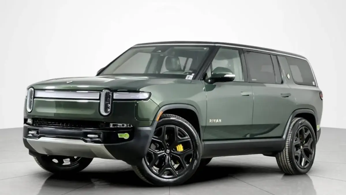 2023 Rivian R1S - Images - 1