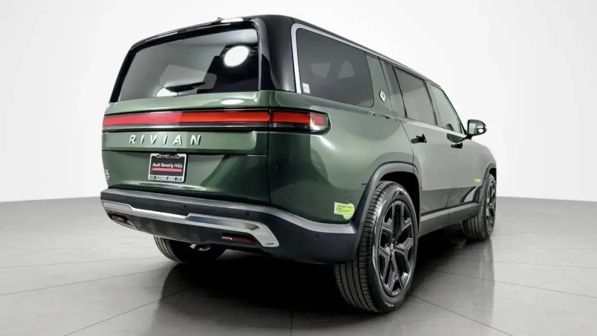 2023 Rivian R1S - Images - 5