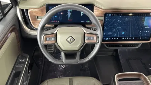 2023 Rivian R1S - Images - 13