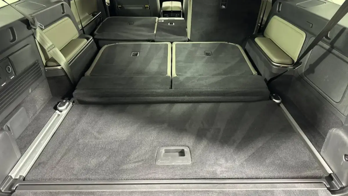 2023 Rivian R1S - Images - 15