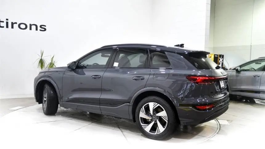 2025 Audi Q6 e-tron WA124BGF5SA036700