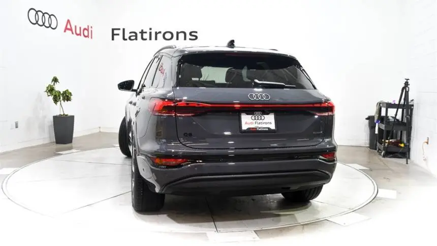 2025 Audi Q6 e-tron WA124BGF5SA036700