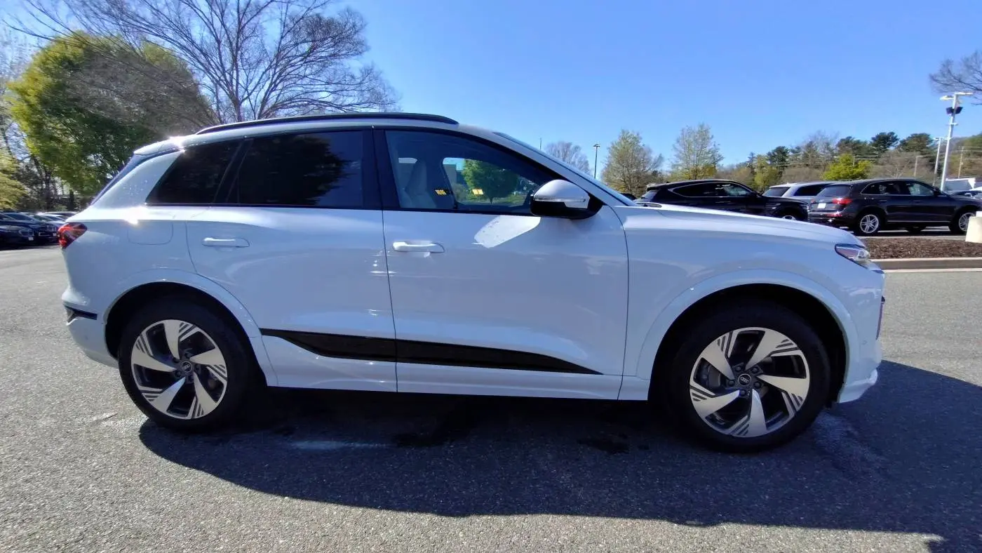 2025 Audi Q6 e-tron WA124BGFXSA036336