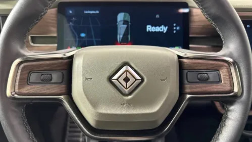 2023 Rivian R1S - Images - 23