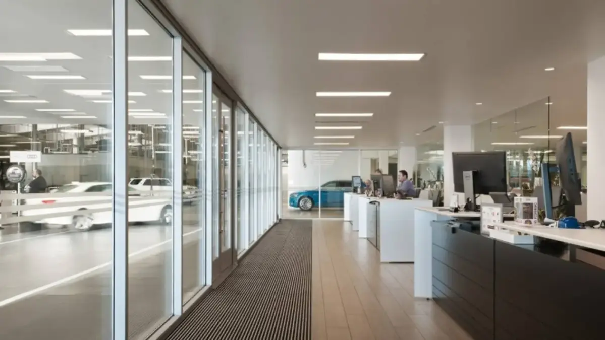 2023 Rivian R1S - Images - 33