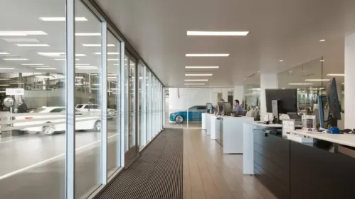 2023 Rivian R1S - Images - 33