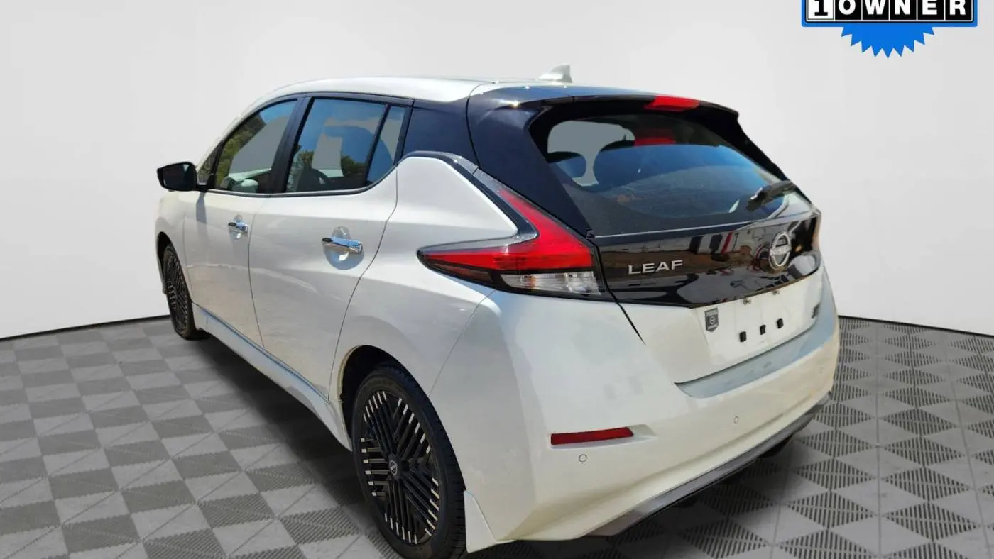2023 Nissan LEAF 1N4CZ1CV3PC557242