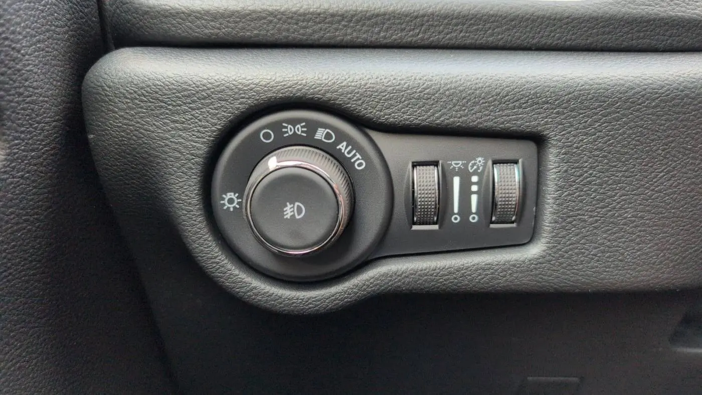2025 Chrysler Pacifica 2C4RC1S72SR576051
