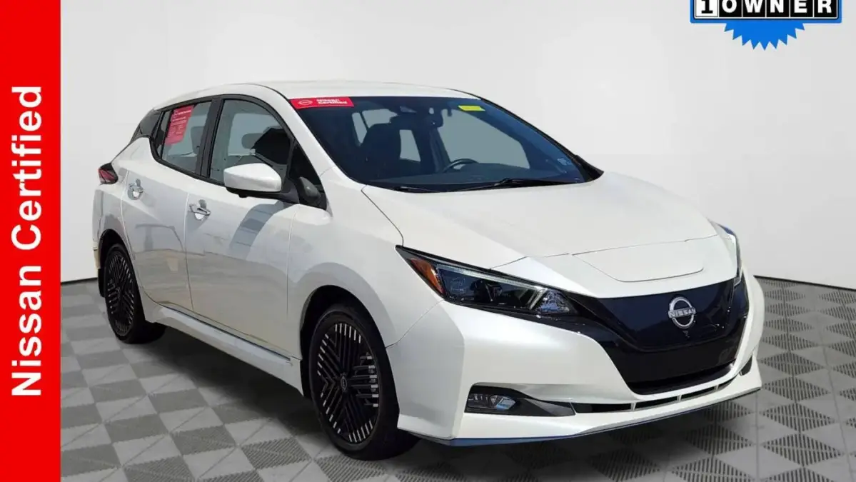 2023 Nissan LEAF 1N4CZ1CV3PC557242