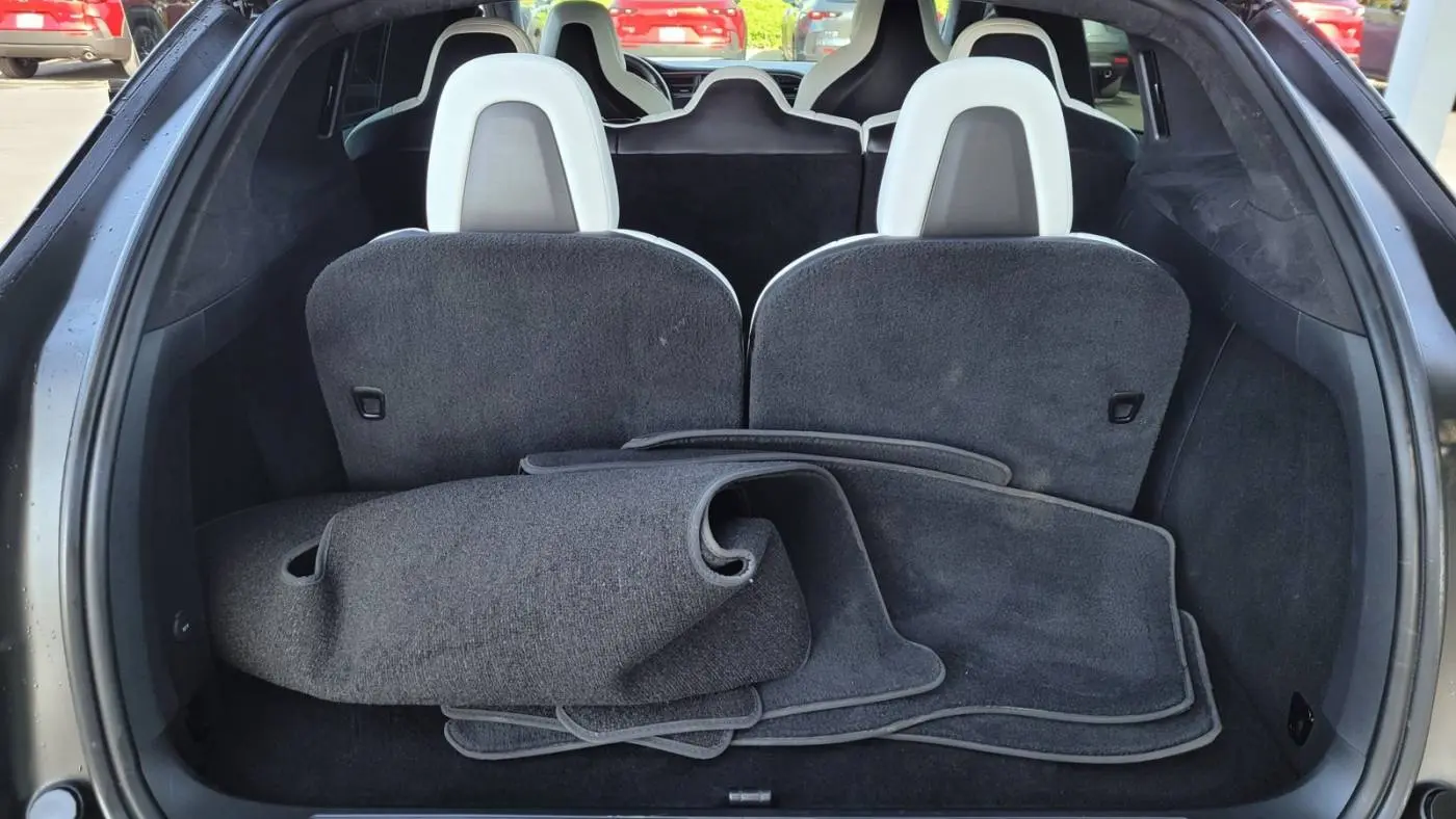 2019 Tesla Model X 5YJXCAE29KF163059