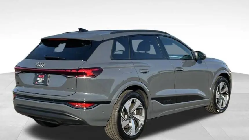 2025 Audi Q6 e-tron WA134BGF2SA029577