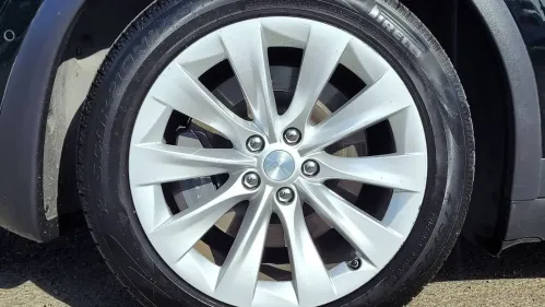 2019 Tesla Model X 5YJXCAE29KF163059