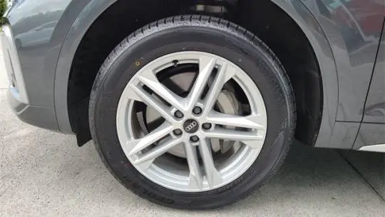2022 Audi Q5 WA1G2AFY8N2086479