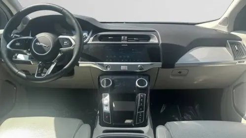 2019 Jaguar I-Pace - Images - 10