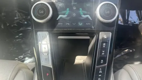 2019 Jaguar I-Pace - Images - 18