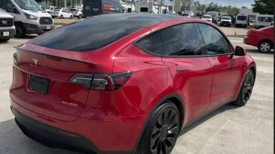 2023 Tesla Model Y 7SAYGDEF3PF644500