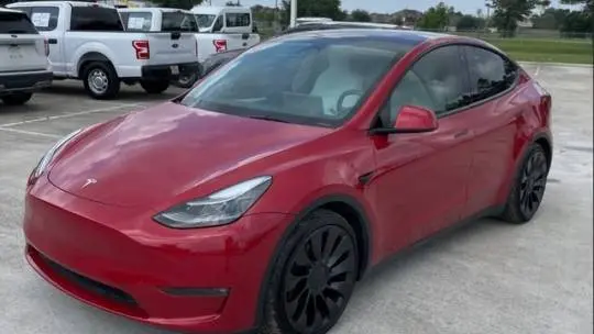 2023 Tesla Model Y 7SAYGDEF3PF644500