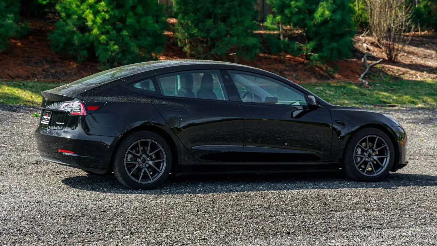 2022 Tesla Model 3 5YJ3E1EB9NF273168