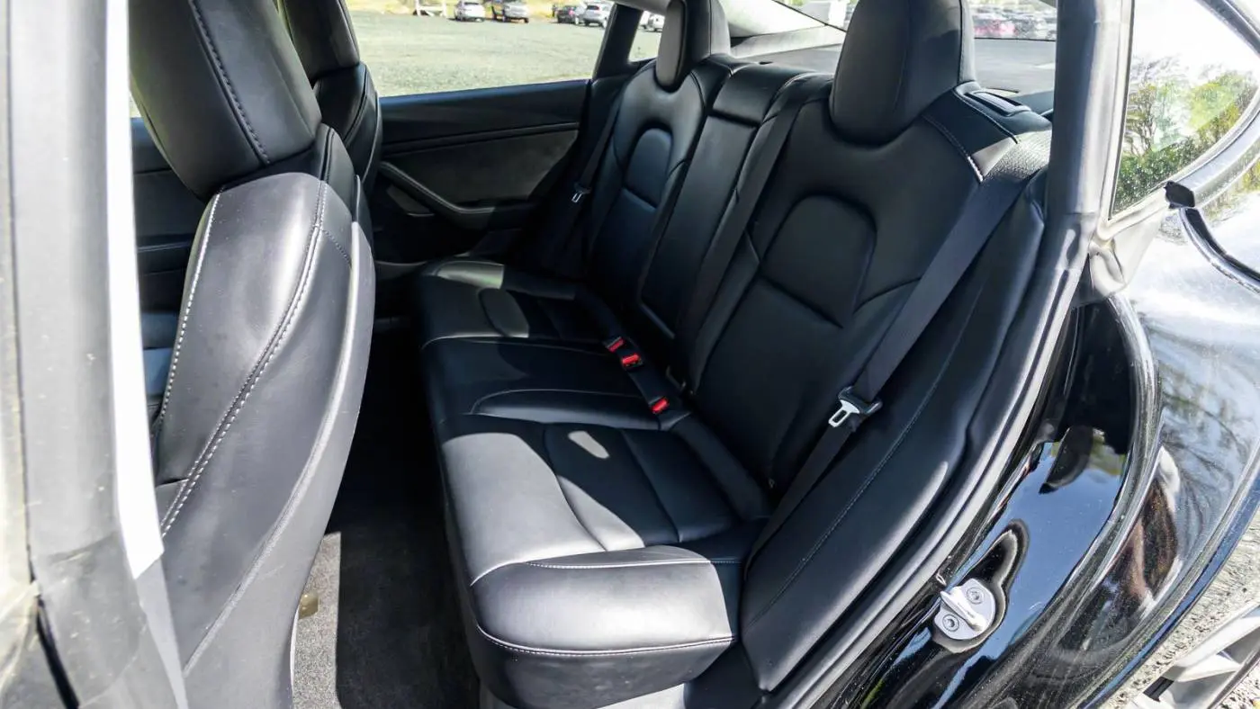 2022 Tesla Model 3 5YJ3E1EB9NF273168