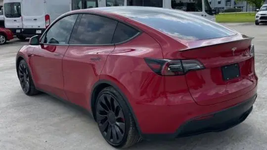 2023 Tesla Model Y 7SAYGDEF3PF644500