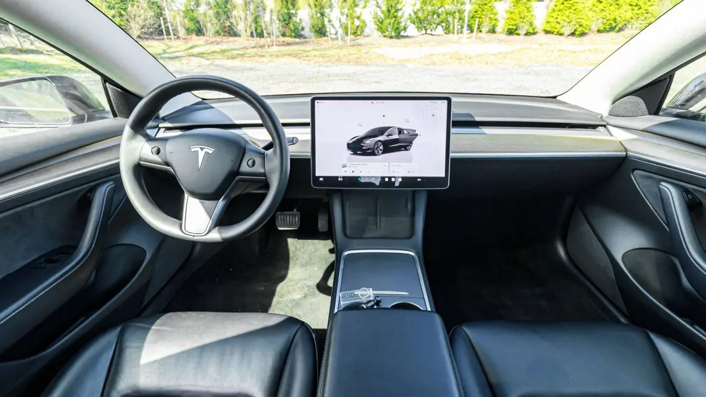 2022 Tesla Model 3 5YJ3E1EB9NF273168