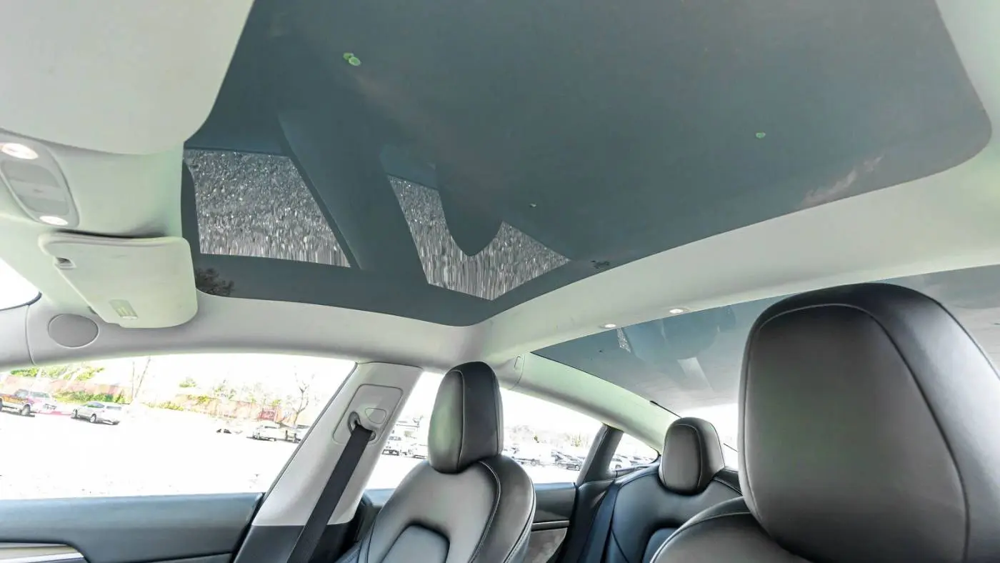 2022 Tesla Model 3 5YJ3E1EB9NF273168