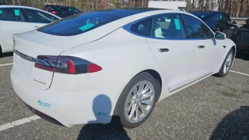 2019 Tesla Model S 5YJSA1E25KF311708