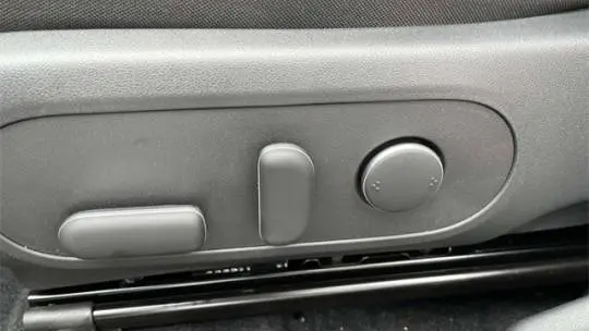 2025 Hyundai Kona Electric KM8HC3A68SU028635