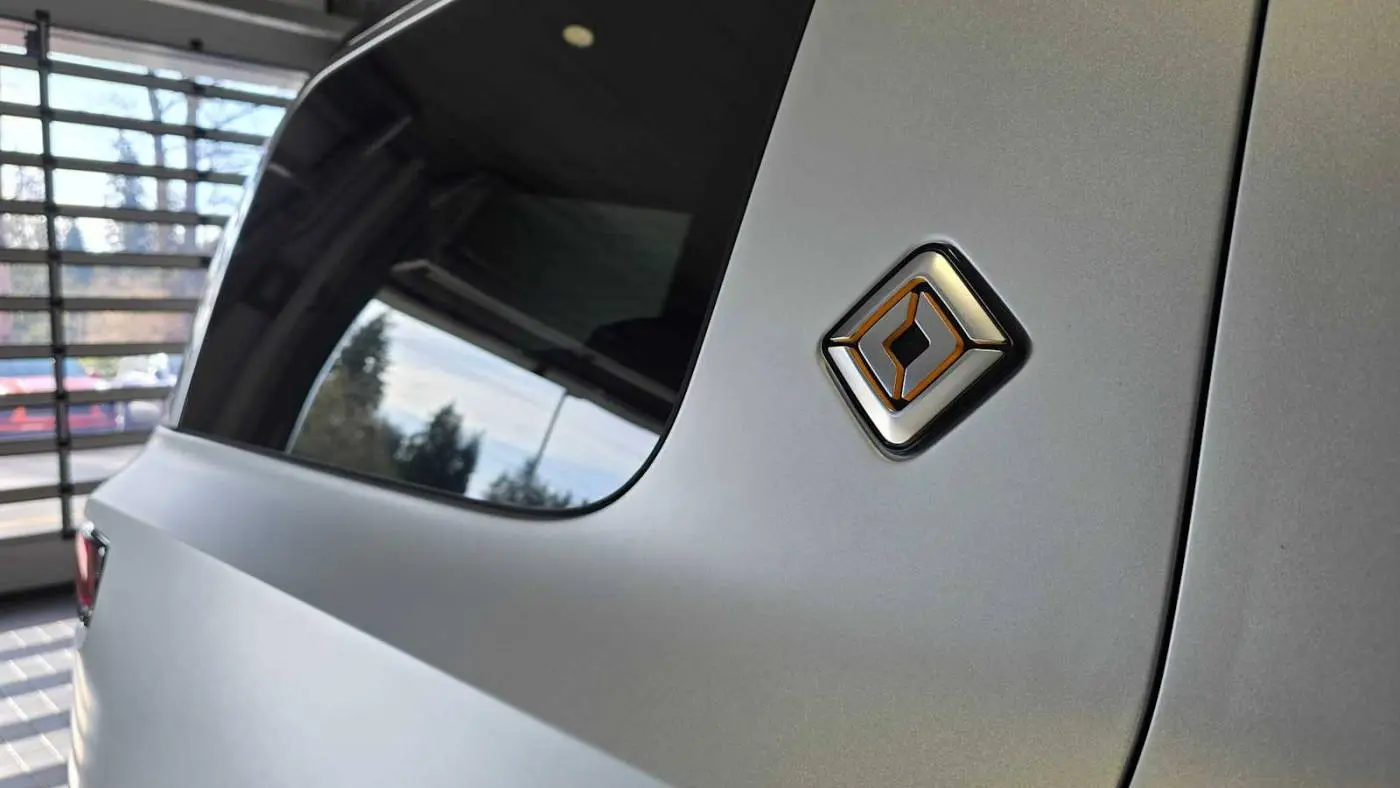 2025 Rivian R1S 7PDSGBBA6SN045481