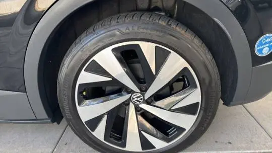 2021 Volkswagen ID.4 WVGDMPE2XMP019222