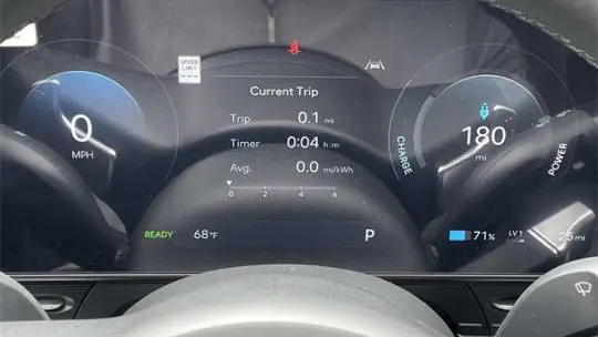 2025 Hyundai Kona Electric KM8HC3A68SU028635