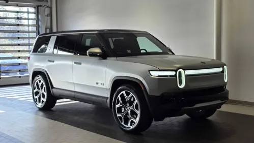 2025 Rivian R1S 7PDSGBBA6SN045481
