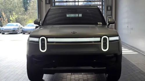 2025 Rivian R1S 7PDSGBBA6SN045481