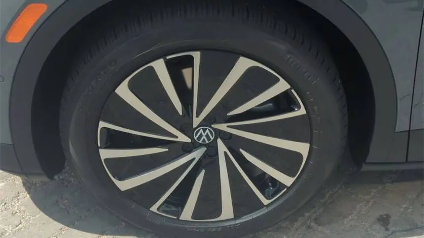 2025 Volkswagen ID.4 1V2DSPE87SC006509