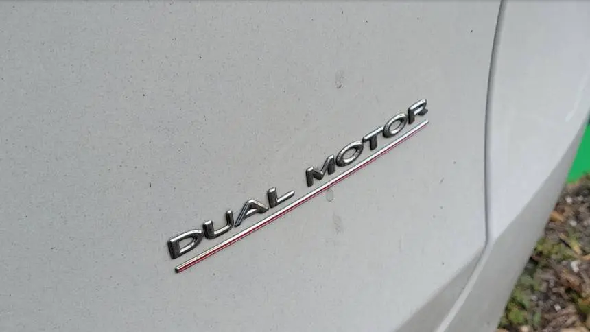 2022 Tesla Model Y 7SAYGDEF7NF563464