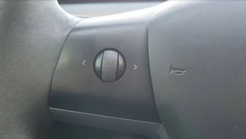 2022 Tesla Model Y 7SAYGDEF7NF563464