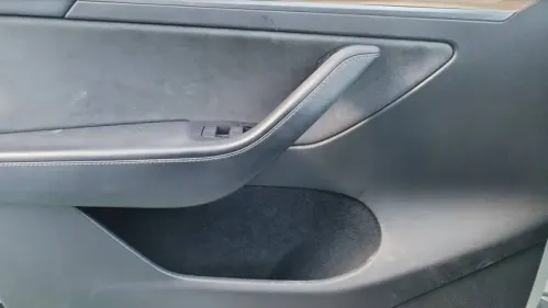 2022 Tesla Model Y 7SAYGDEF7NF563464