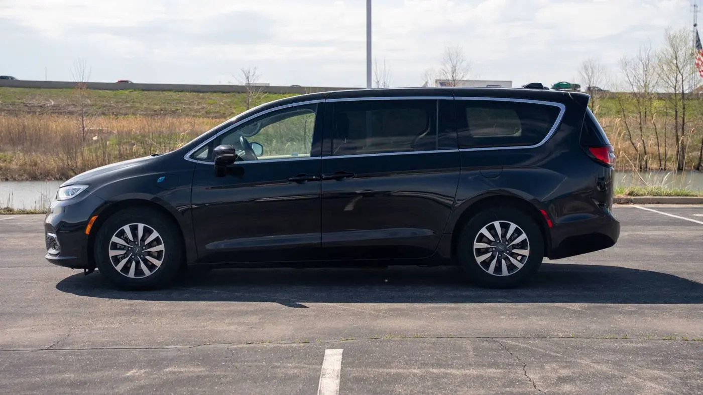 2022 Chrysler Pacifica 2C4RC1L78NR121126