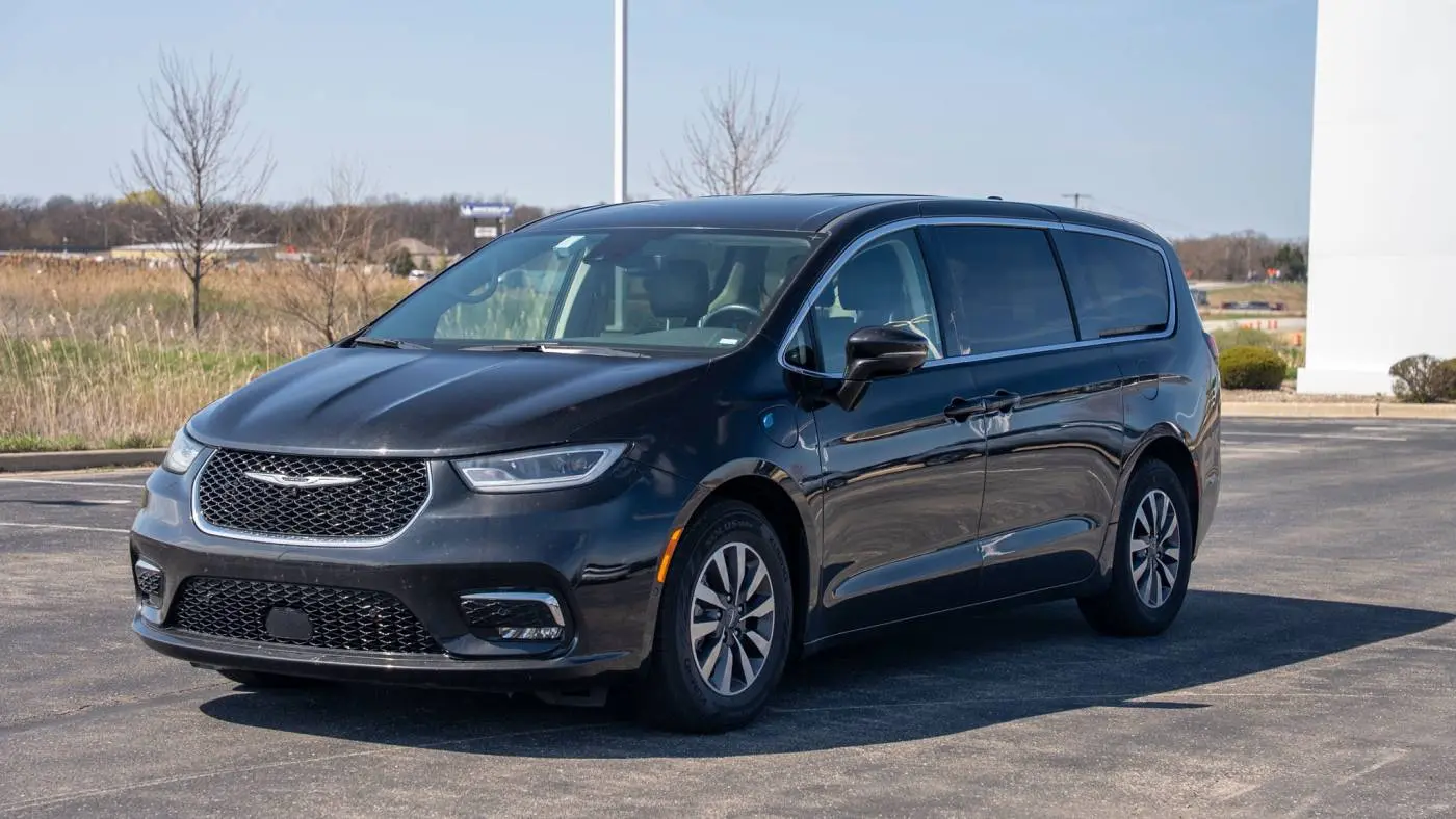 2022 Chrysler Pacifica 2C4RC1L78NR121126