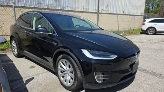 2019 Tesla Model X 5YJXCAE2XKF152037